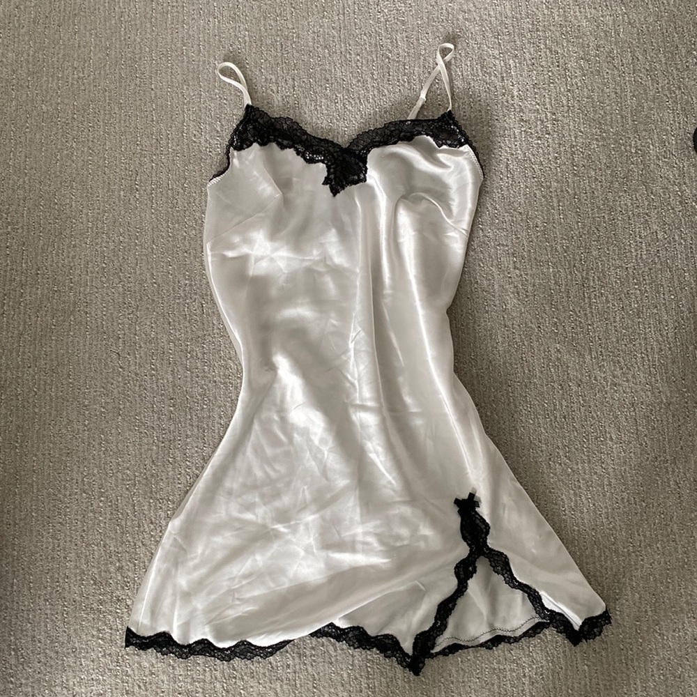 Victoria’s secret slip